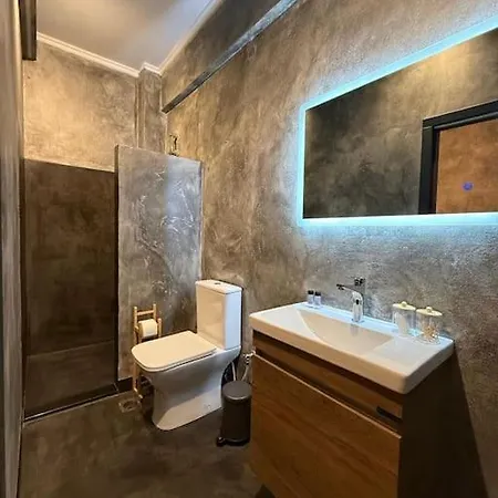 Luxury باترا